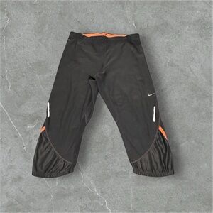 Nike Women’s Capri Leggings